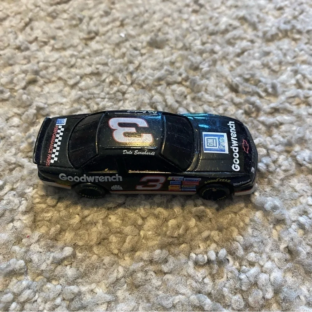 Vintage Dale Earnhardt Small Metal Car Toy 1991 Black